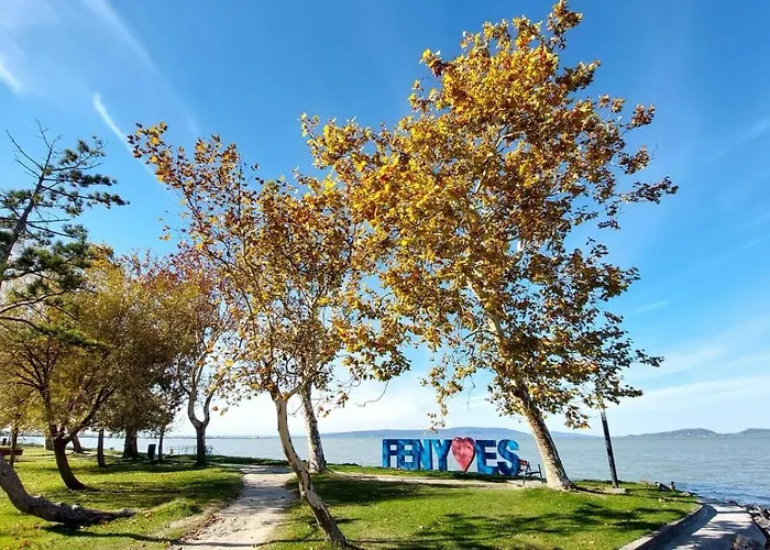 Centrum アパート バラトンフェニヴェシュ